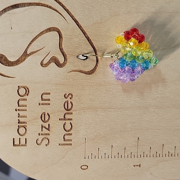 🔥LAST PAIR🔥 Beaded Rainbow Heart Drop Earrings - Picture 2 of 5